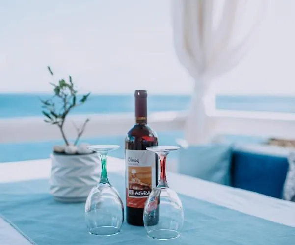 فيلة Sea Breeze كارباثوس